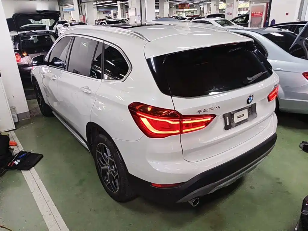 BMW X1 — миниатюра 5