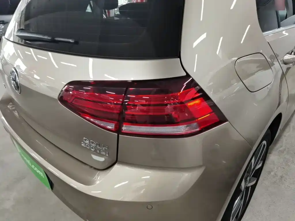 Volkswagen Golf — миниатюра 8