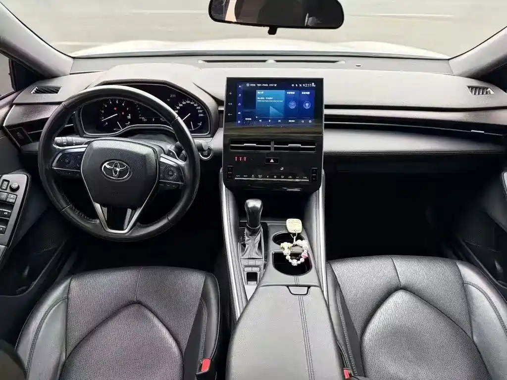 Toyota Avalon — миниатюра 9