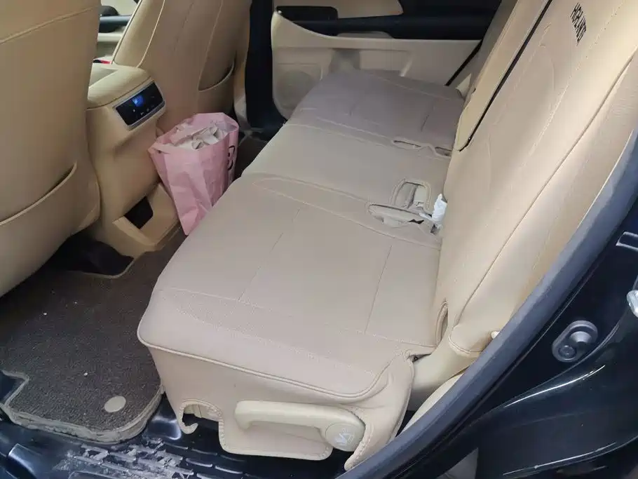 Toyota Highlander — миниатюра 11