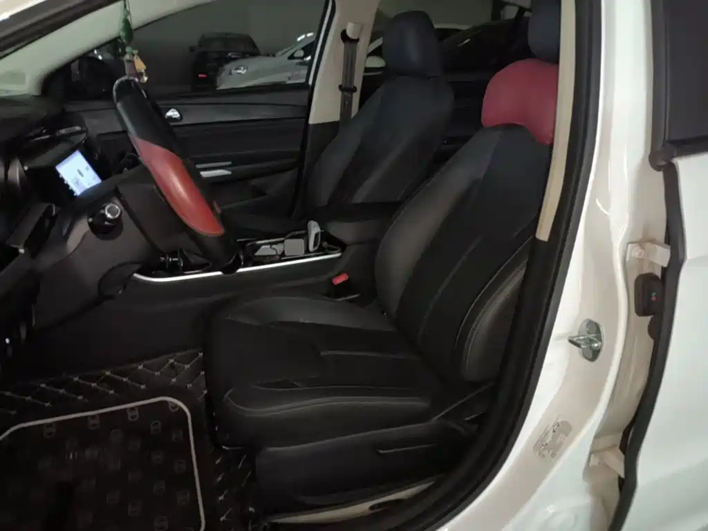 Chery Arrizo 5 — миниатюра 15