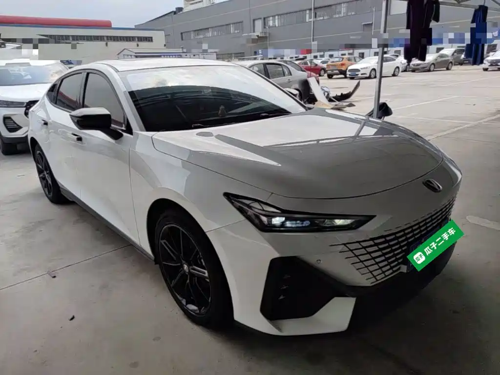 Changan UNI-V — миниатюра 4