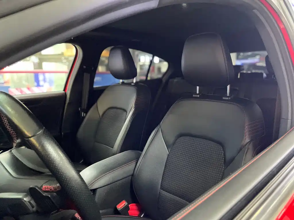 Ford Focus — миниатюра 10