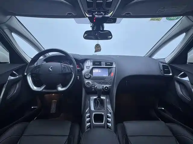 DS DS 5 — миниатюра 3