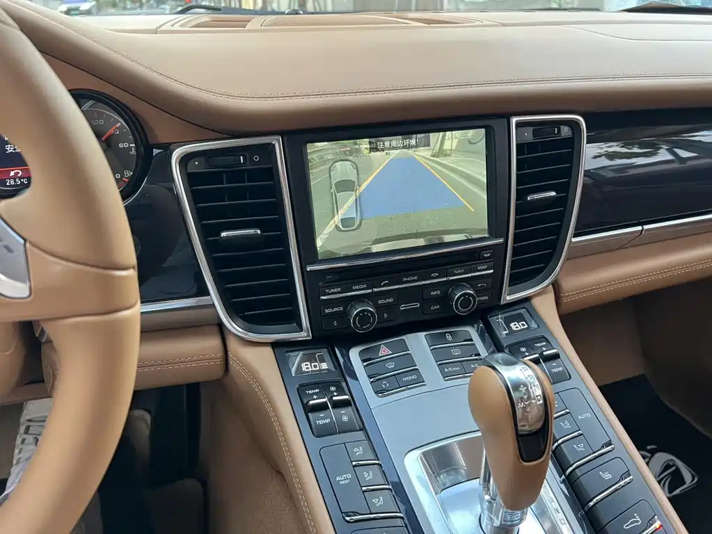 Porsche Panamera 2013 Panamera 4 Platinum Edition 3.6L
