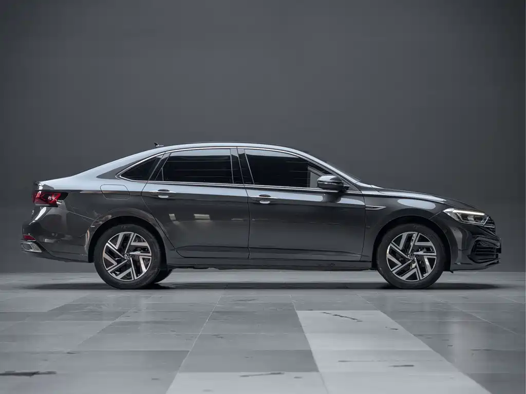 Volkswagen Sagitar — миниатюра 6