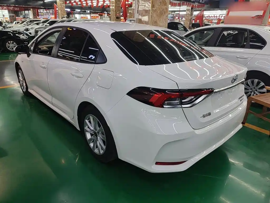 Toyota Corolla — миниатюра 5