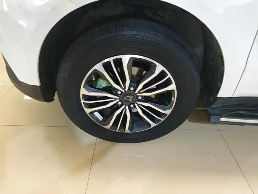 Geely Vision X6 — миниатюра 23