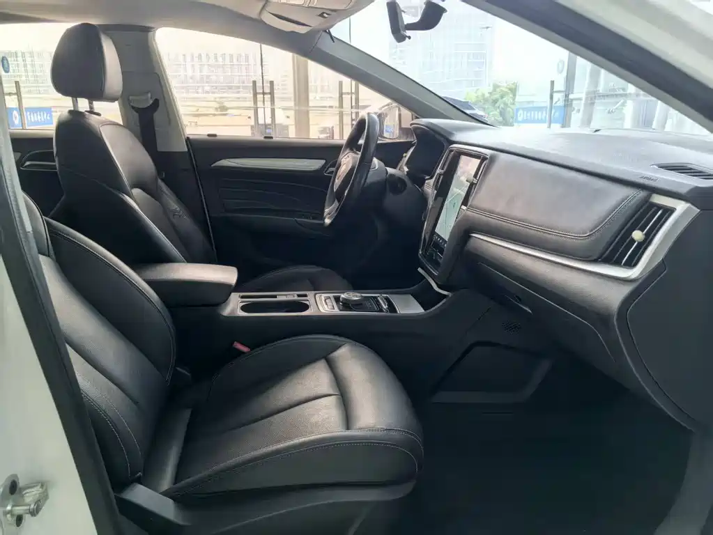 Roewe i6 2017 45T Smart