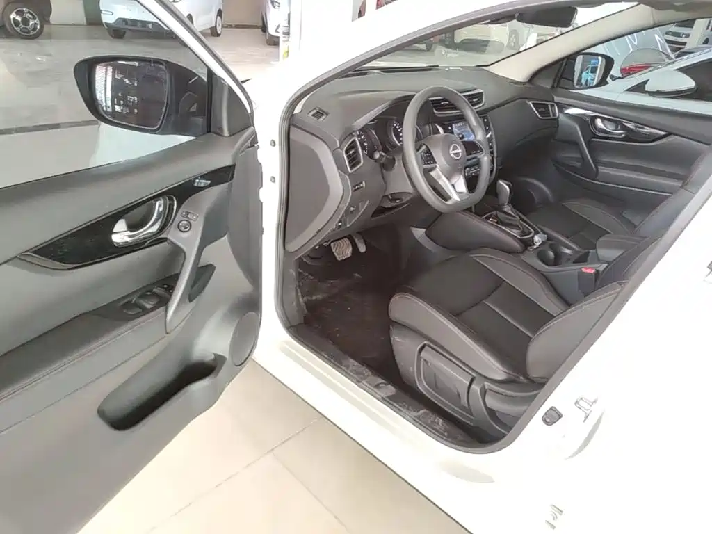 Nissan Qashqai — миниатюра 16