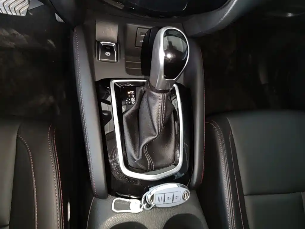Nissan Qashqai — миниатюра 14