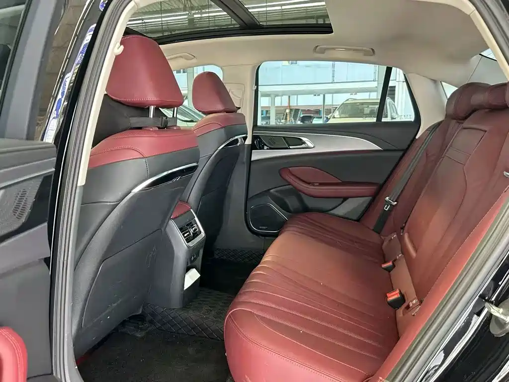 Hongqi Hongqi H5 — миниатюра 5