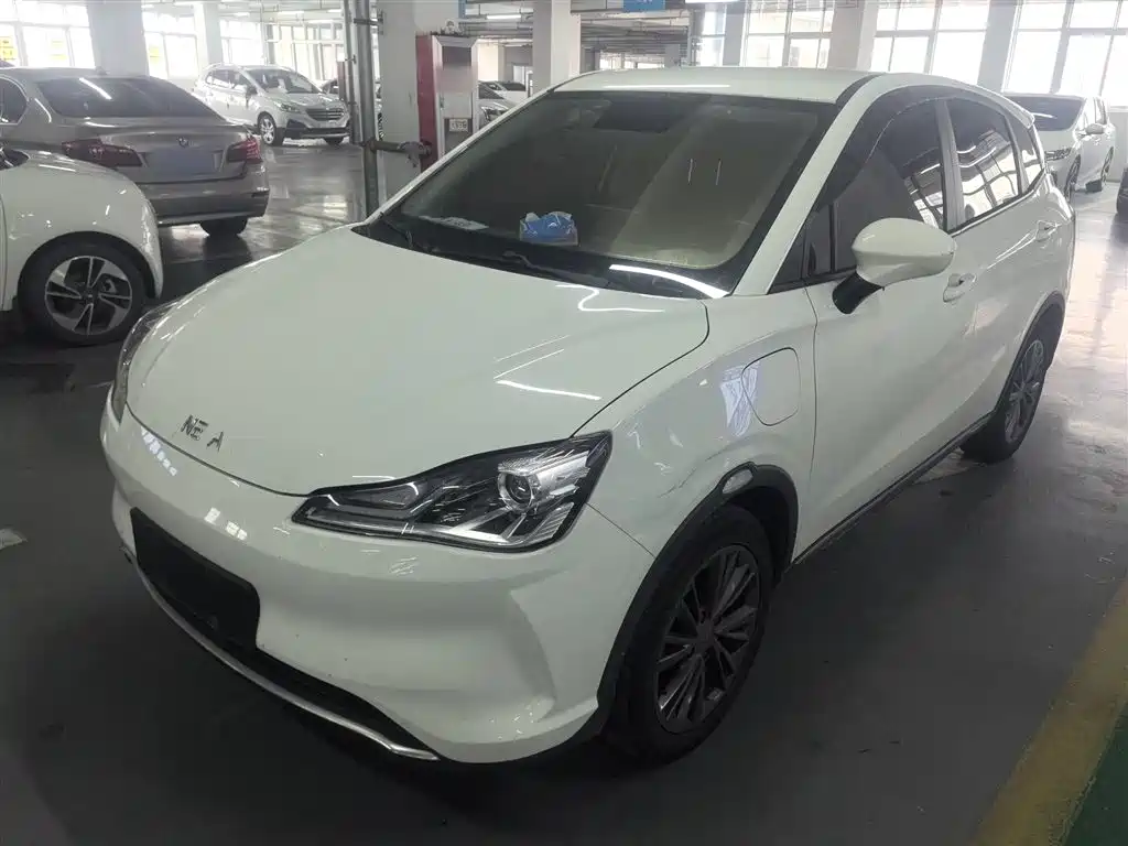 Neta Neta V 2022