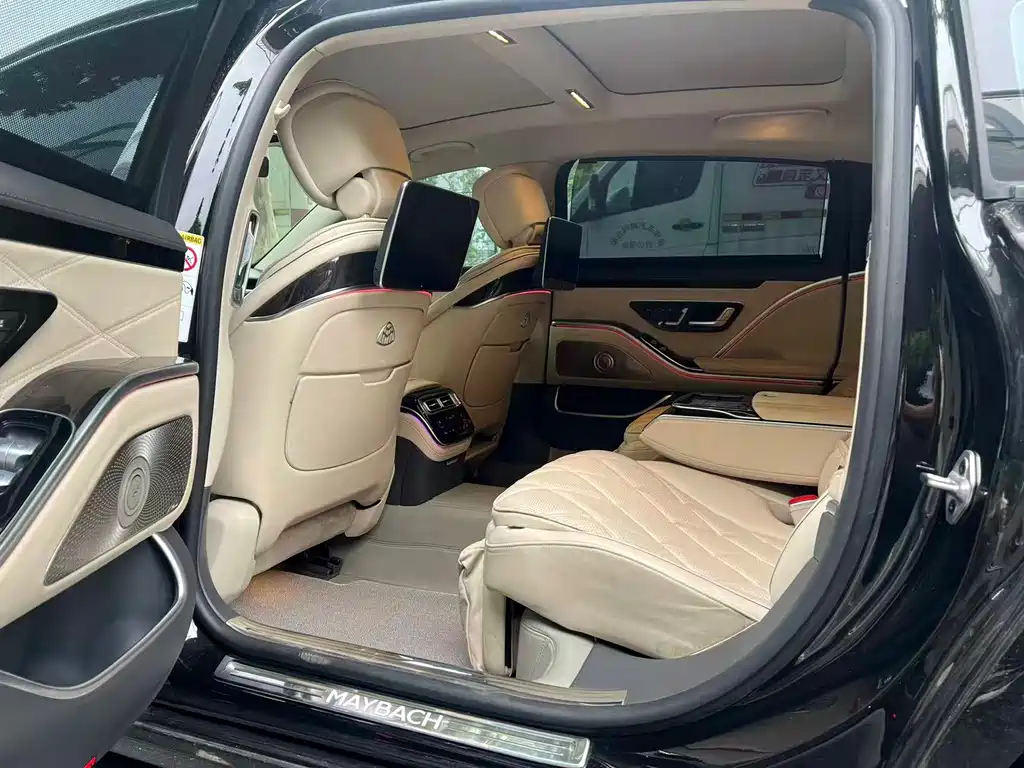 Mercedes-Benz S-Class — миниатюра 5