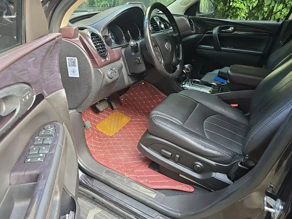 Buick Enclave — миниатюра 14