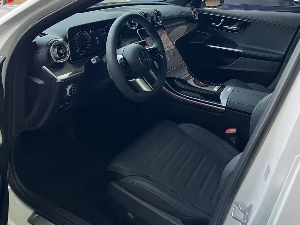 Mercedes-Benz C-Class — миниатюра 8