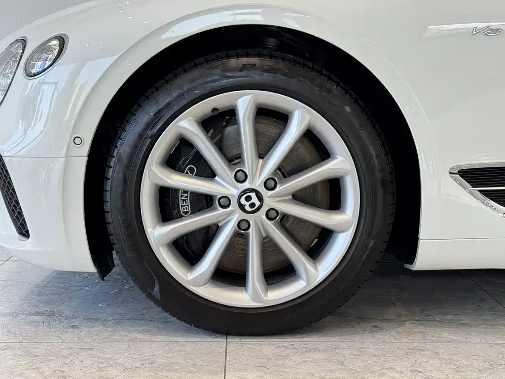 Bentley Continental 4.0T GT V8 Convertible Edition, фото 4