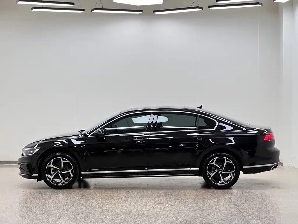 Volkswagen Magotan — миниатюра 5