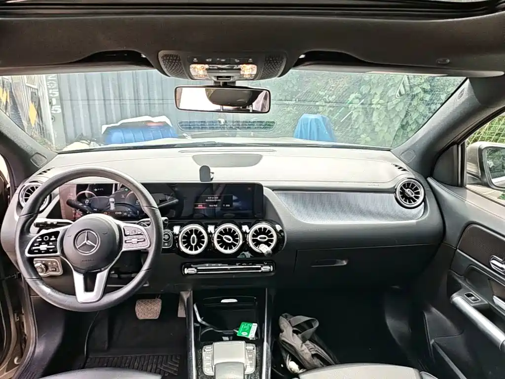Mercedes-Benz GLA — миниатюра 10
