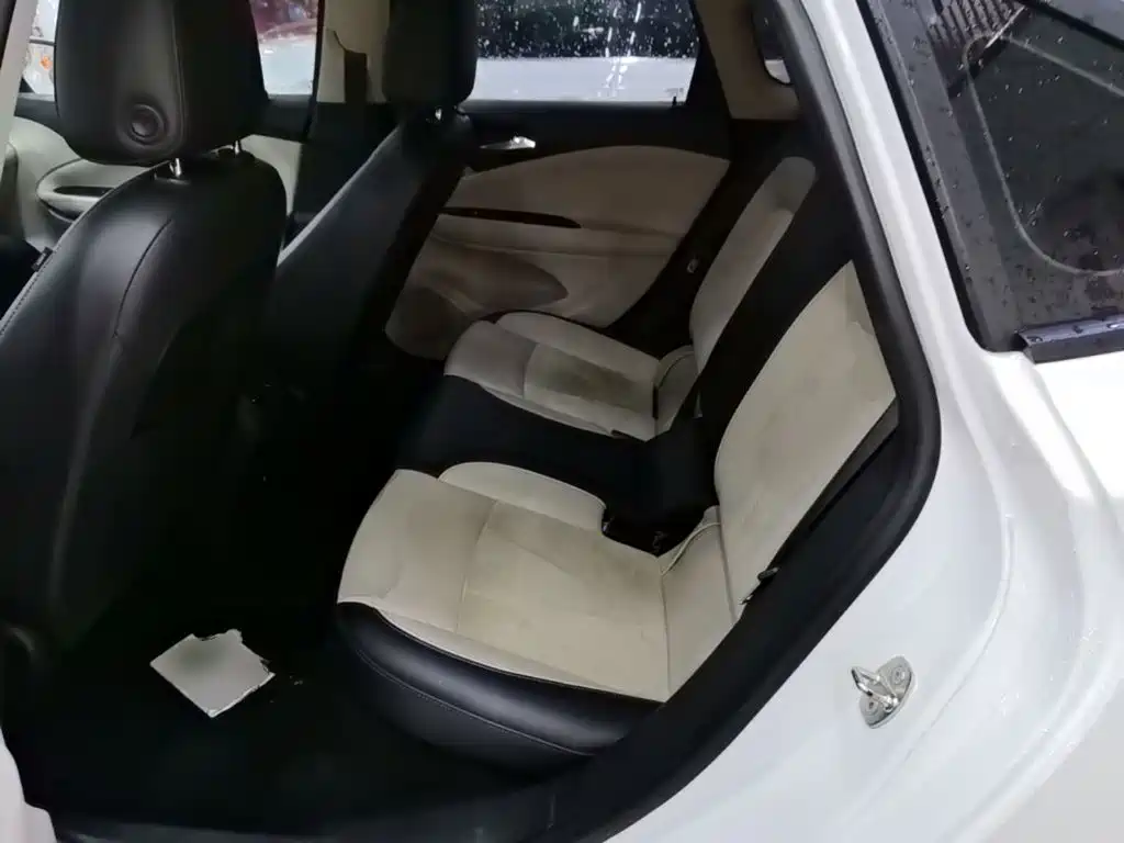 Buick Verano — миниатюра 17