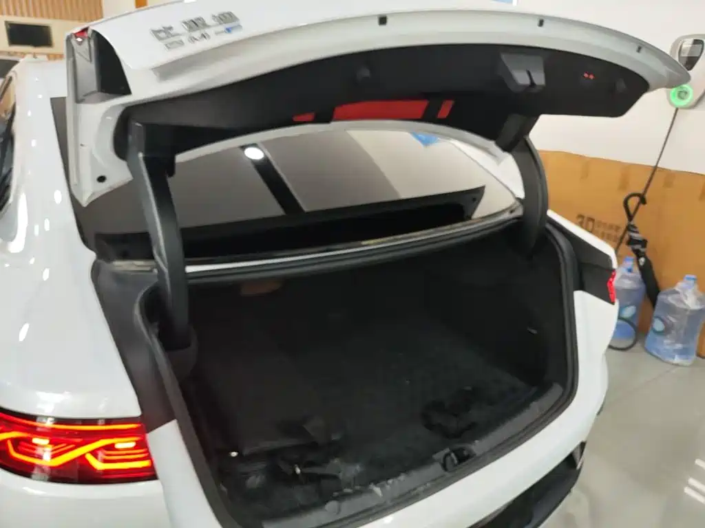 BYD Han — миниатюра 19
