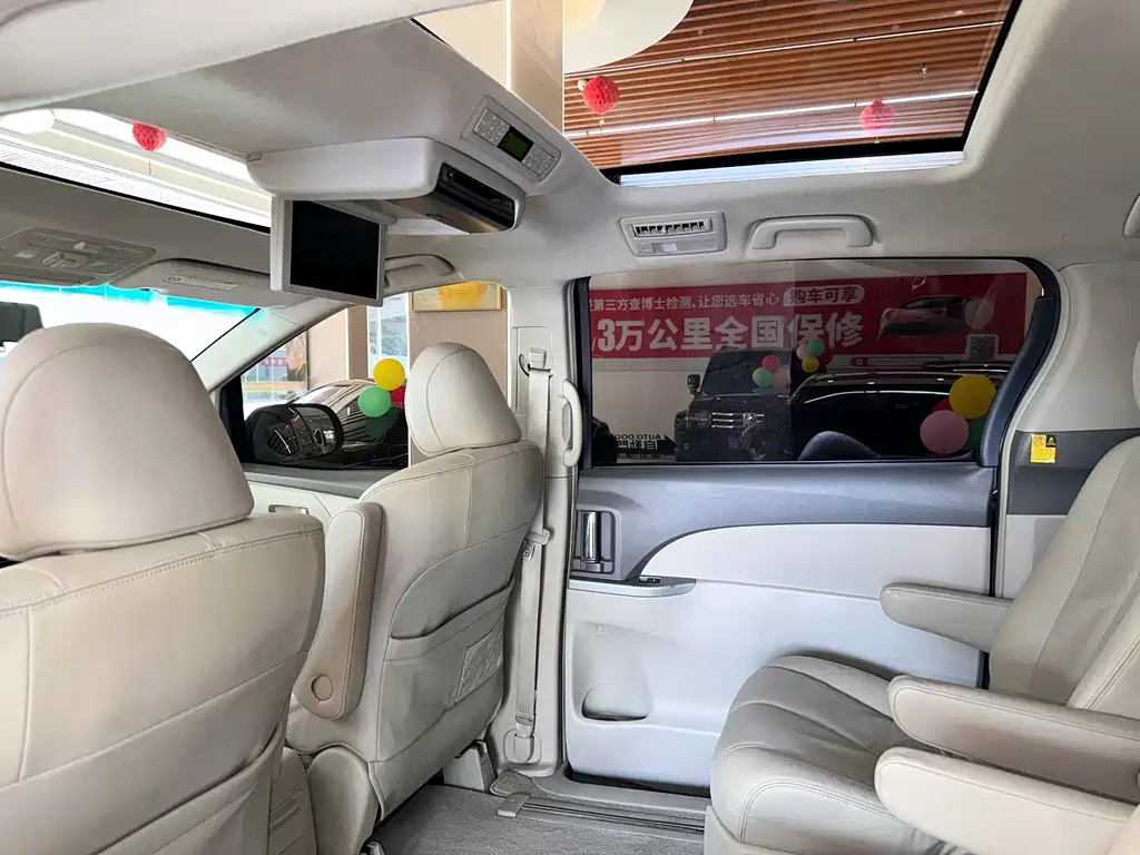 Toyota Previa — миниатюра 13