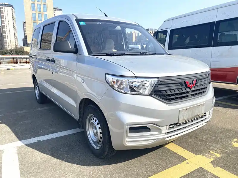 Wuling Hongguang V — миниатюра 15