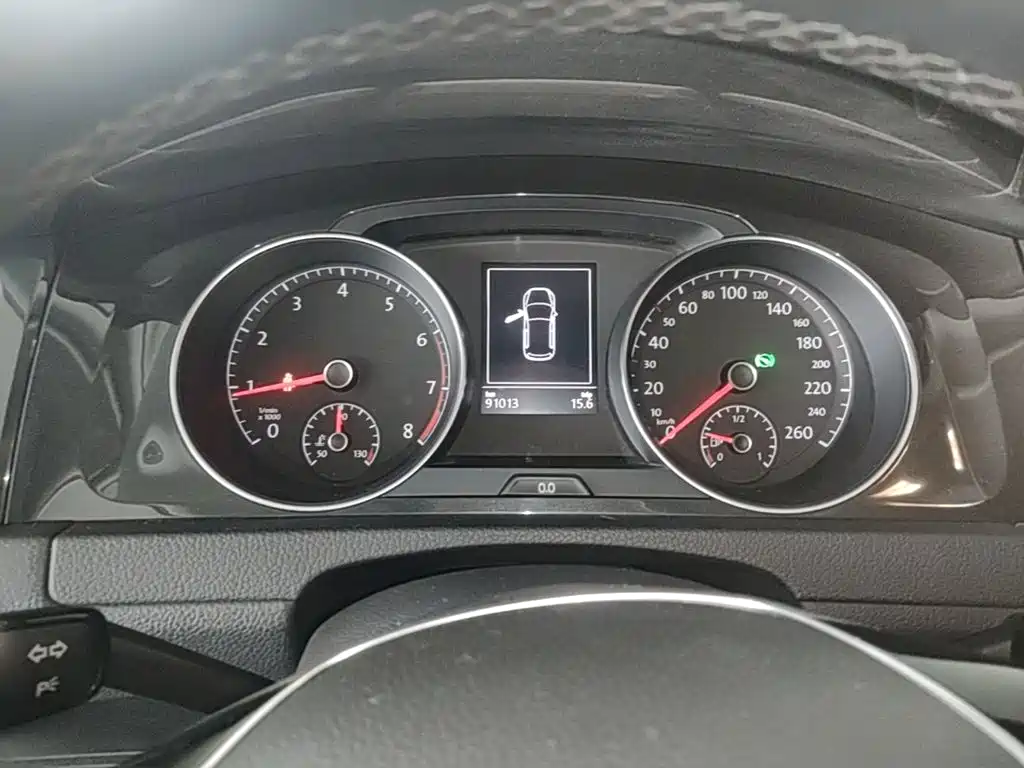 Volkswagen Golf — миниатюра 12