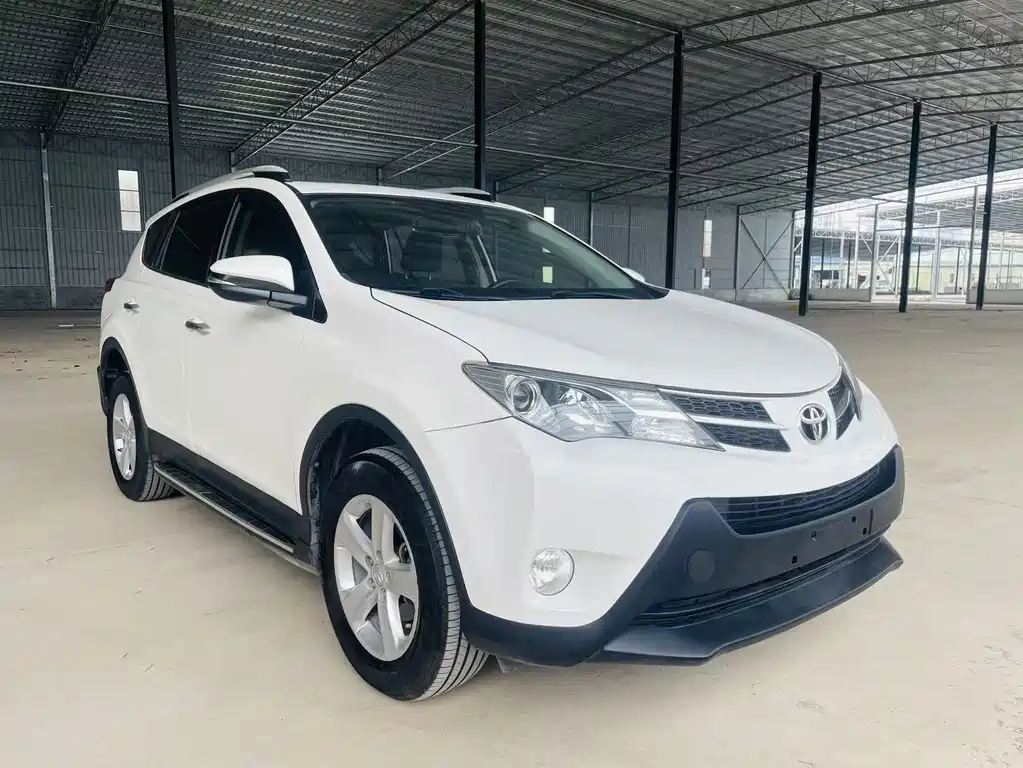 Toyota RAV4 — миниатюра 3