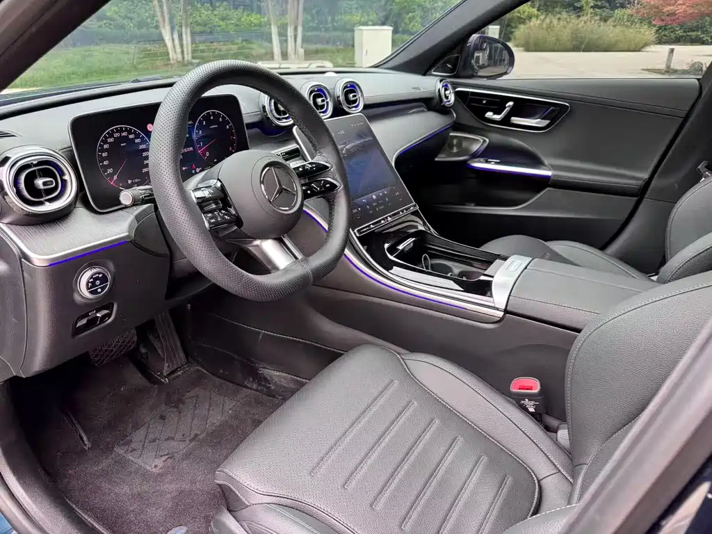 Mercedes-Benz C-Class — миниатюра 6