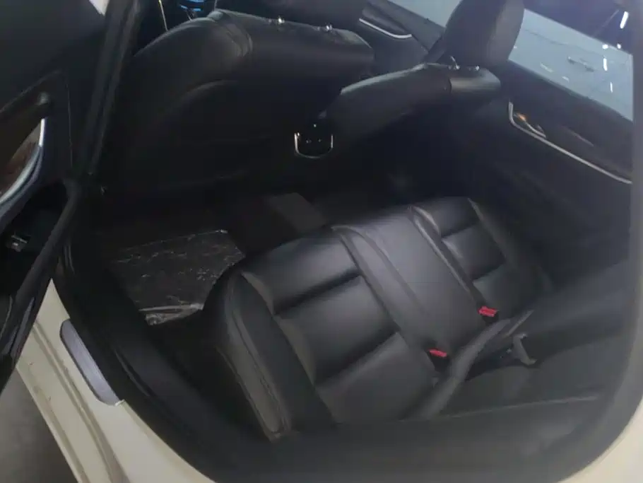 Cadillac XTS — миниатюра 11