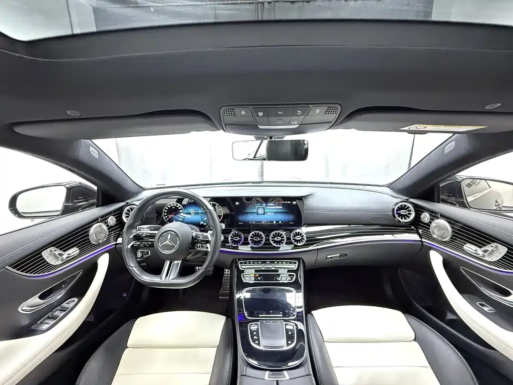 MERCEDES-BENZ E CLASS