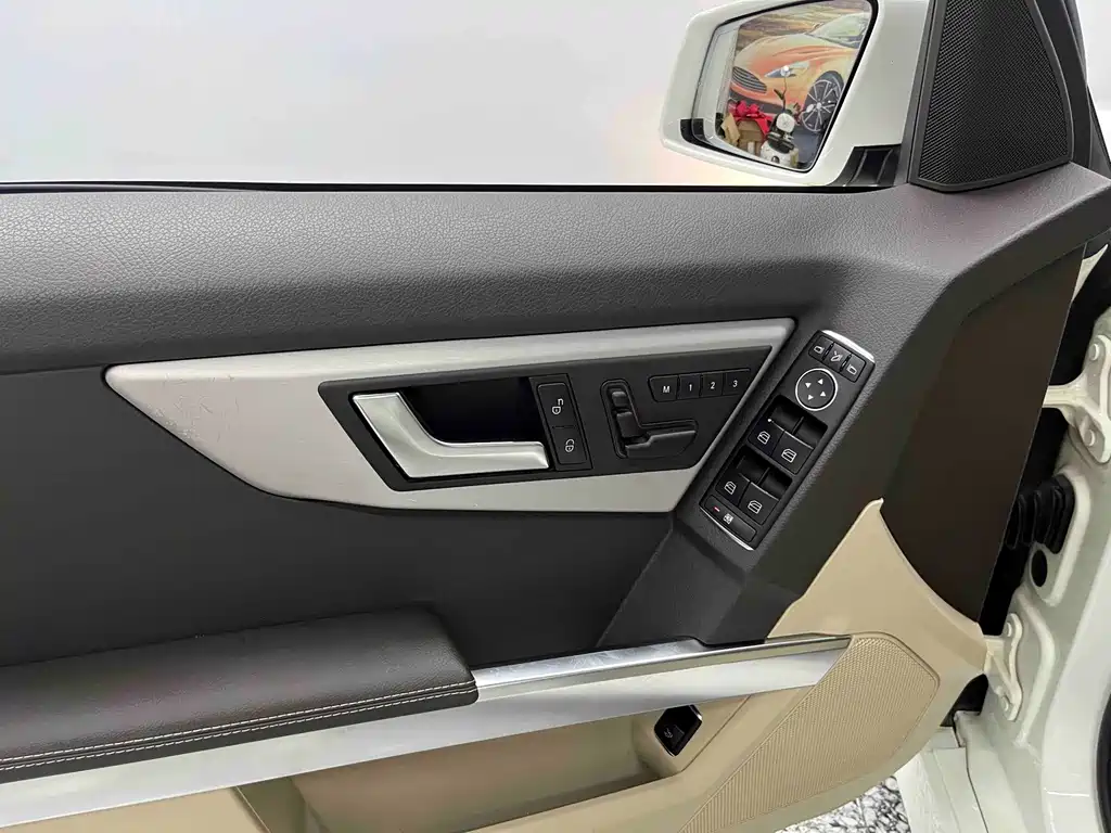 Mercedes-Benz GLK-Class — миниатюра 6