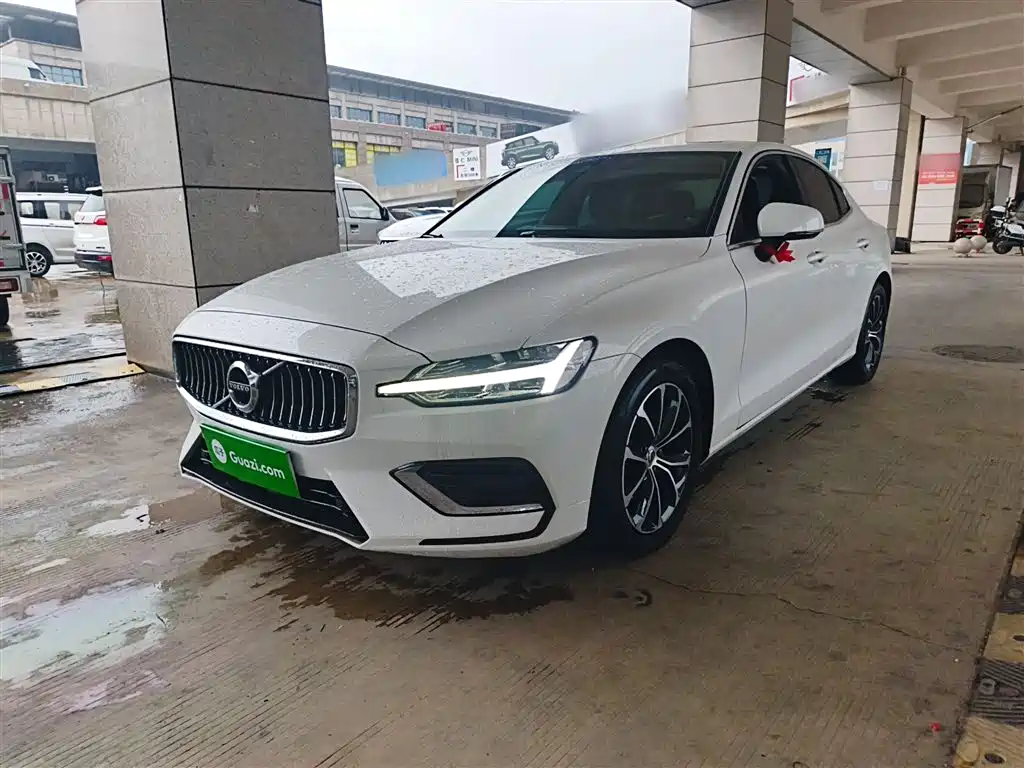 Volvo S60 2020