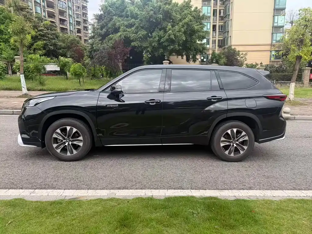 Toyota Crown Kluger 2023 2.5L HEV Elite