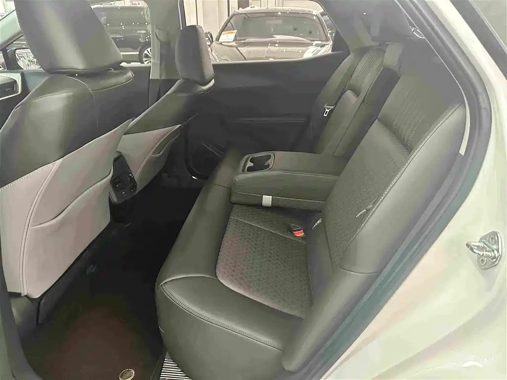 Toyota bZ3 — миниатюра 11