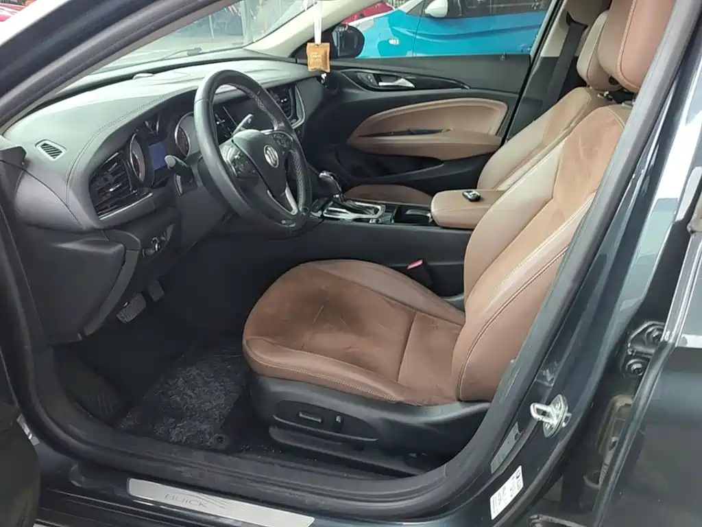 Buick Regal — миниатюра 15