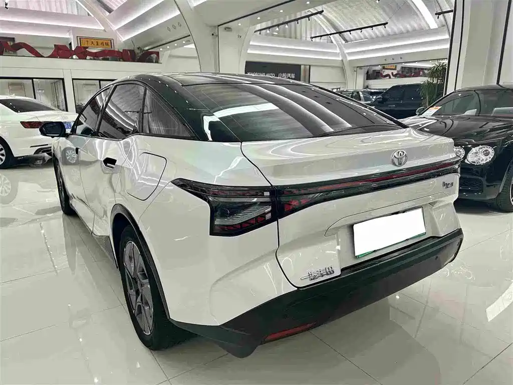 Toyota bZ3 — миниатюра 17