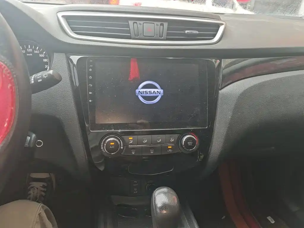 Nissan Qashqai — миниатюра 13