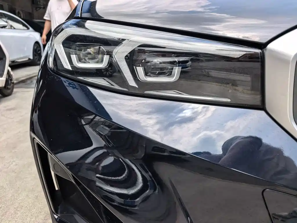 BMW i3 2022 eDrive 35 L