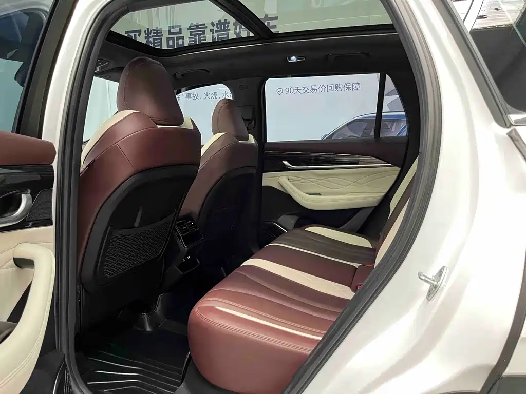 Geely Xingyue L — миниатюра 13