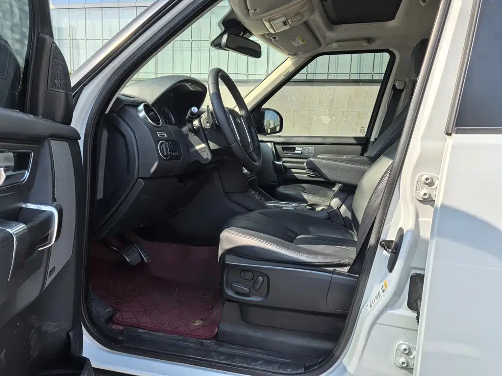 Land Rover Discovery 2015 3.0 SC V6 SE