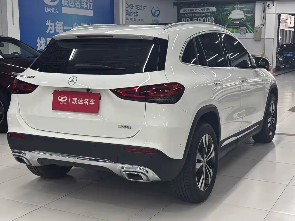 Mercedes-Benz GLA — миниатюра 6