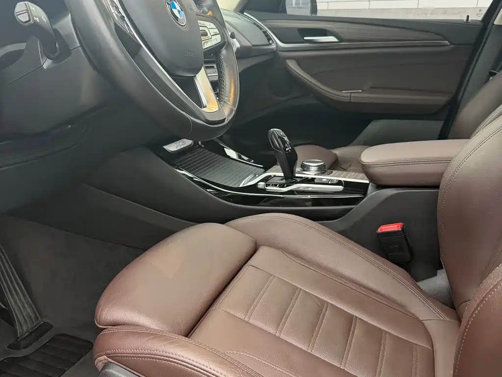 BMW X3 — миниатюра 13