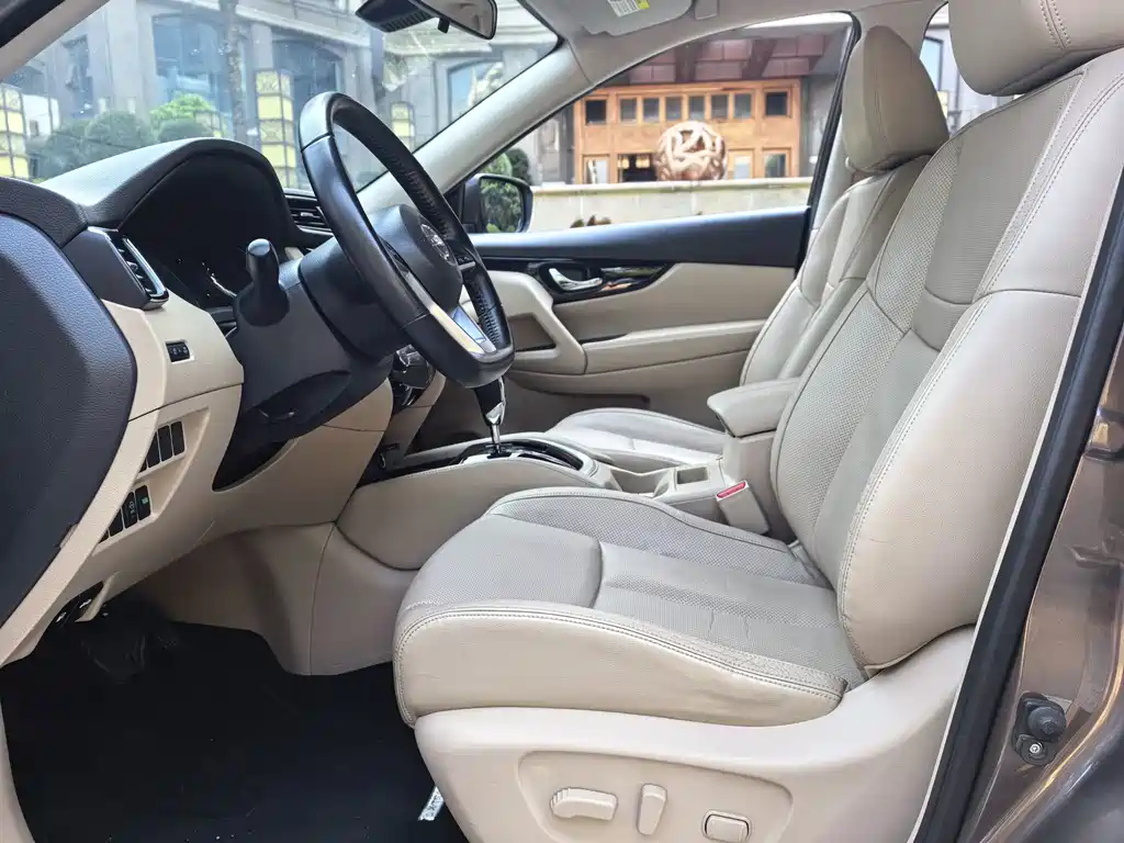 Nissan X-Trail — миниатюра 8
