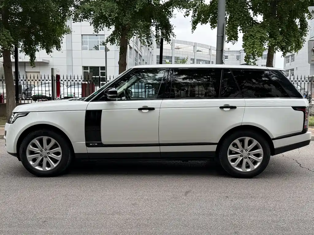 Land Rover Range Rover 2017 3.0 SC V6 Vogue Long Wheelbase