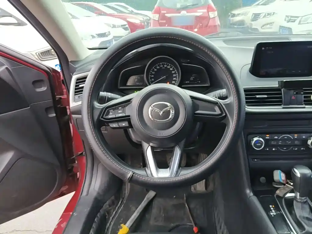 Mazda 3 Axela — миниатюра 11