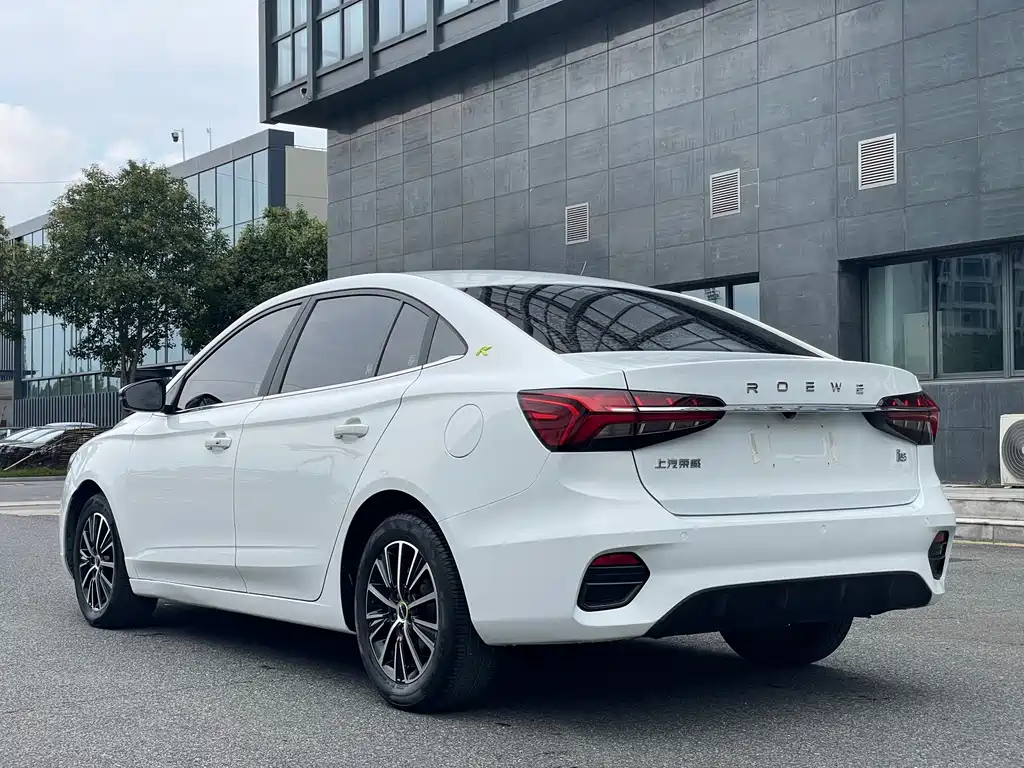 Roewe i5 — миниатюра 13