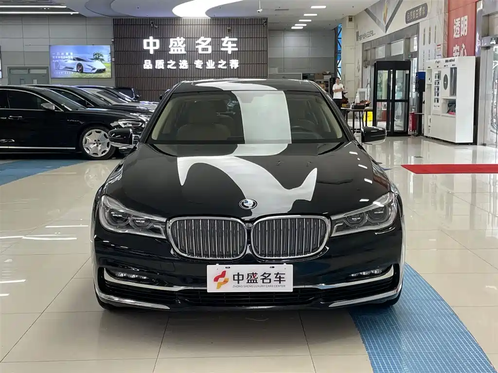 BMW  7 SERIES
