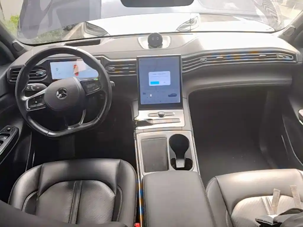 NIO ES6 — миниатюра 10